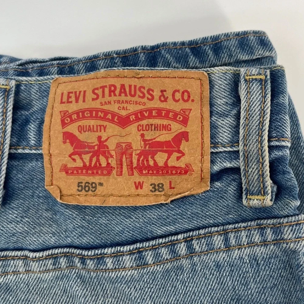Levi's 569 Denim Shorts Mens 38 Blue Distressed Loose Straight Fit Faded Baggy